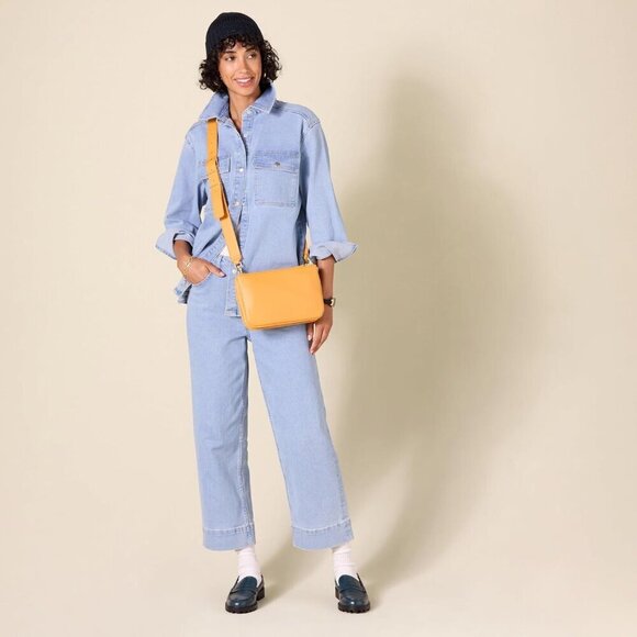 Women's Minimal Crossbody Bag - Picture 4 of 5